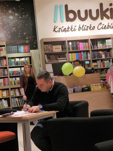 Księgarnio - czytelnia Buuki oficjalnie otwarta! :)