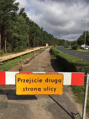 Przy ul. Mickiewicza budują chodnik